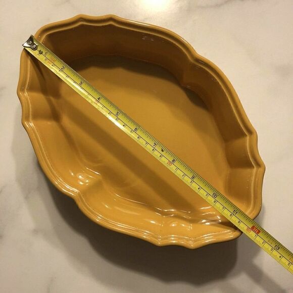 Stoneware by Grestel Scalloped Yellow Oval Baker Made in Portugal - Picture 9 of 11